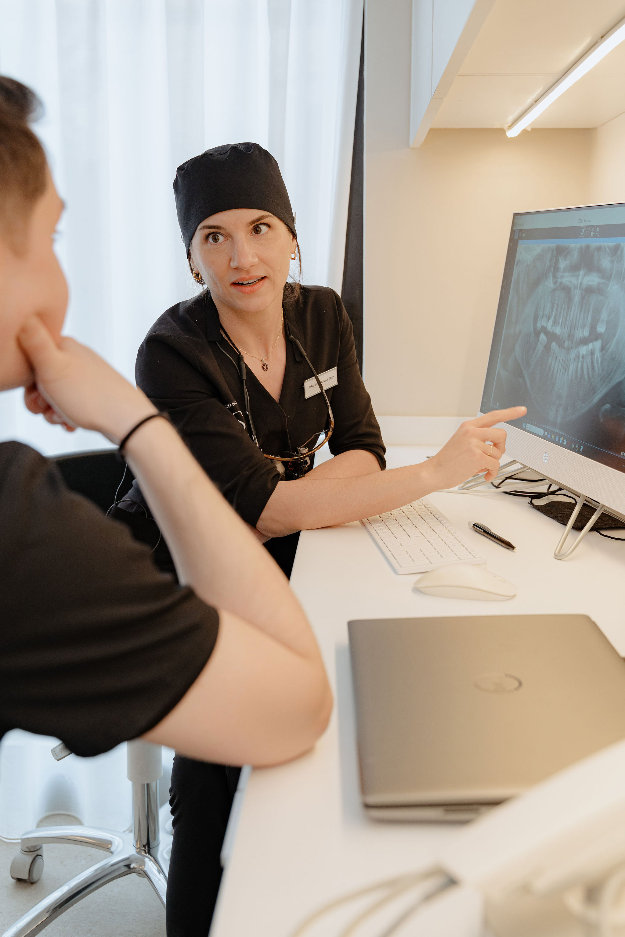 implantes zona estetica caso complejo barcelona