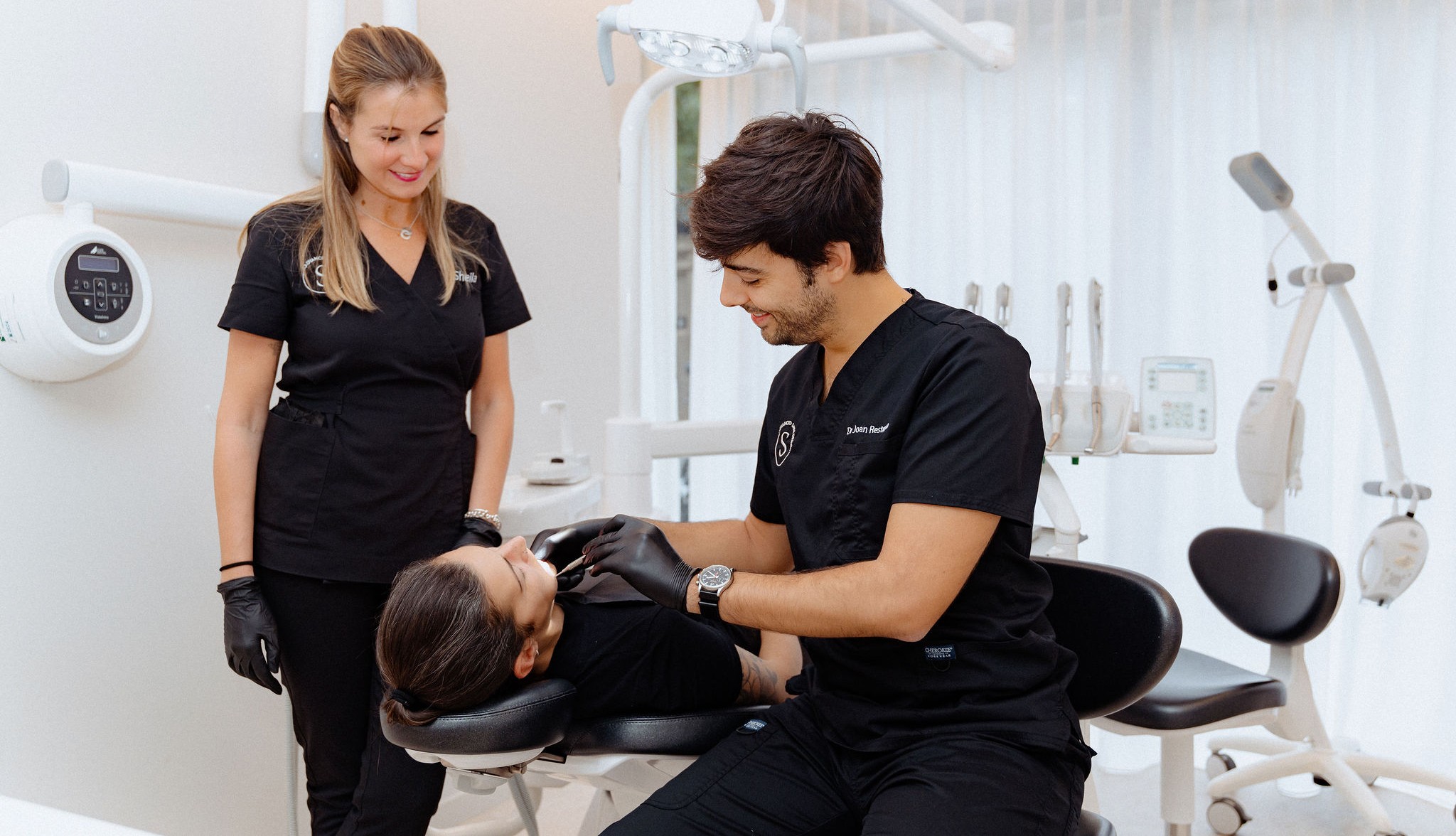 cirugia mucogingival barcelona